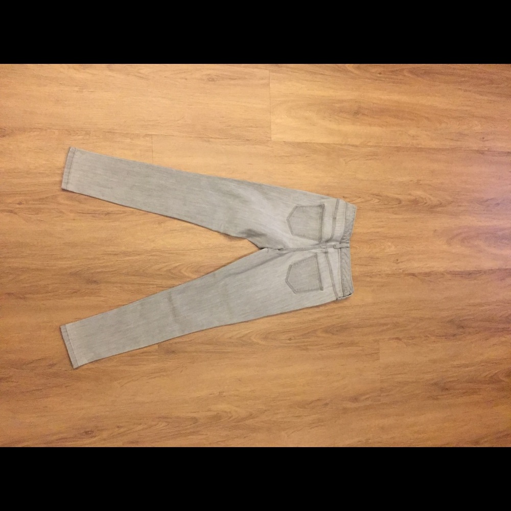 Target Universal Thread Jeans - Picture 2 of 5